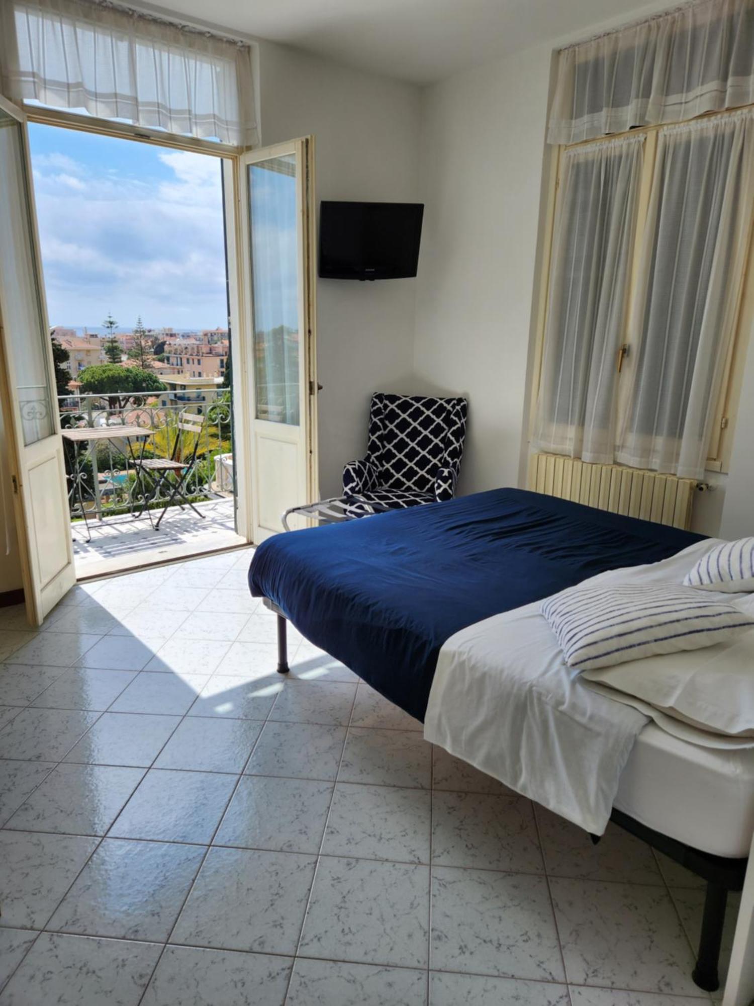 Villa Virginia Bordighera Ruang foto