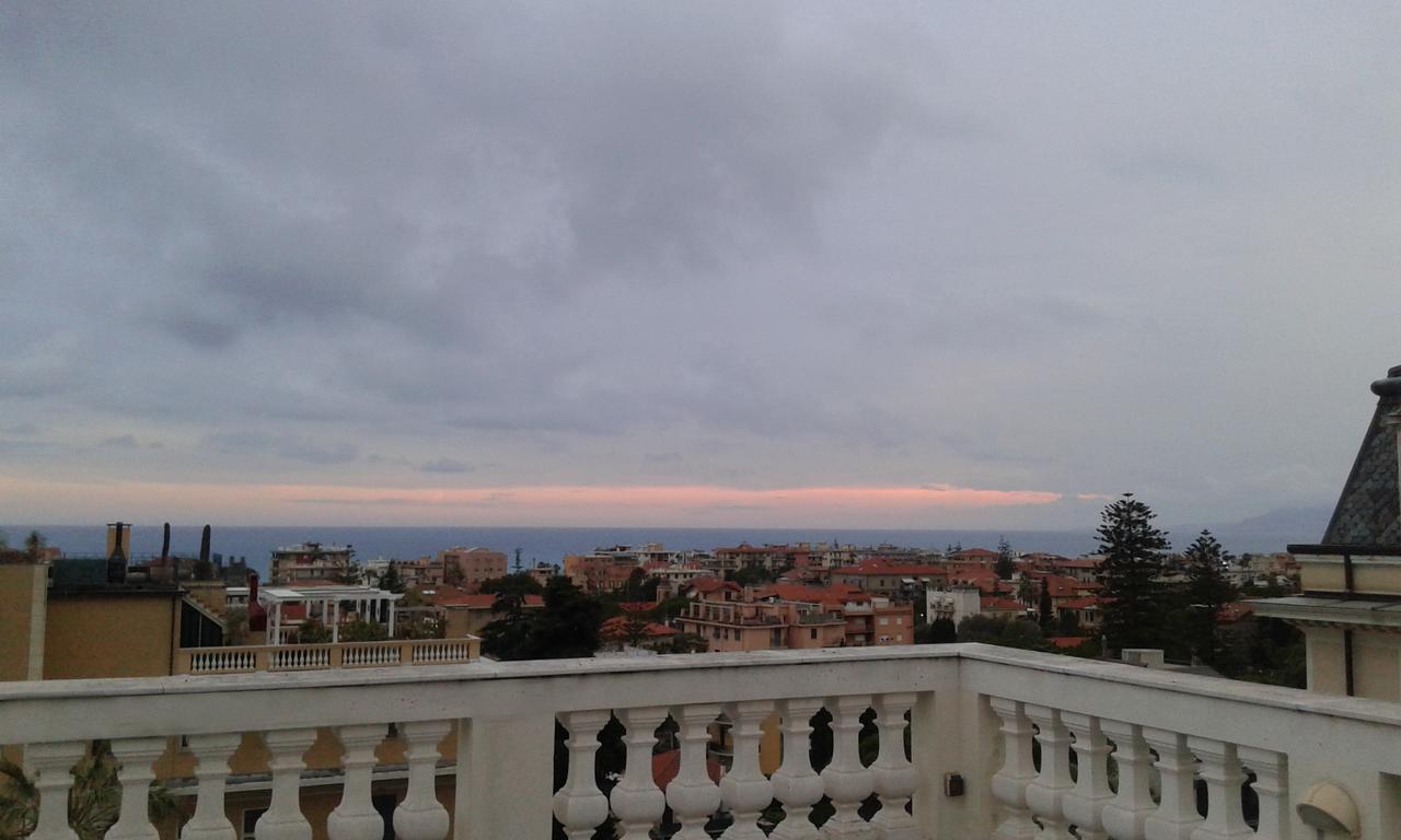 Villa Virginia Bordighera Bagian luar foto