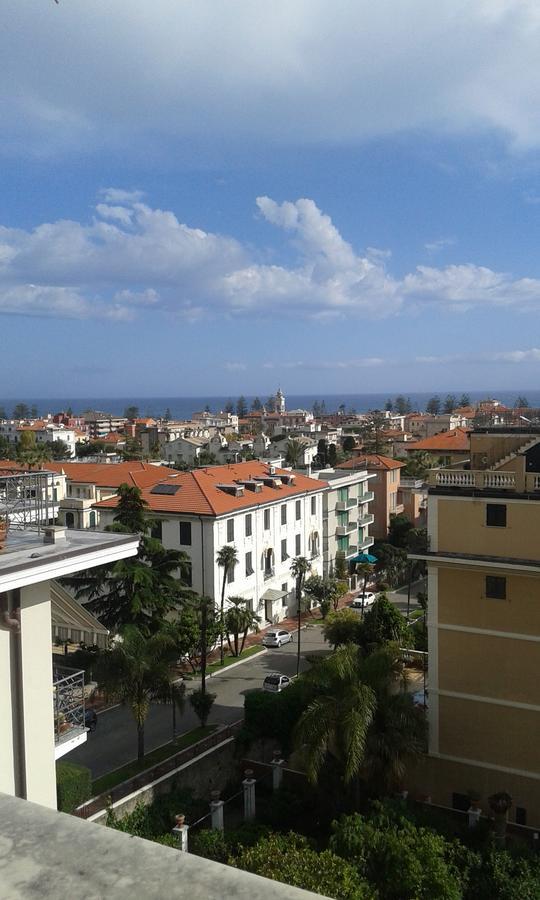 Villa Virginia Bordighera Bagian luar foto